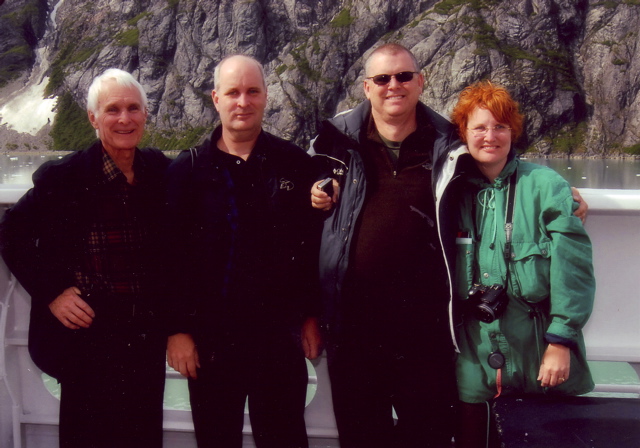 glacier_bay_four_people